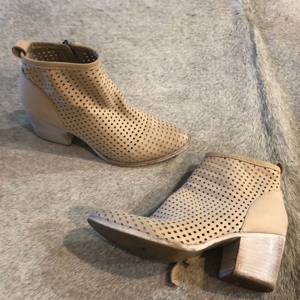Dolce vita booties
